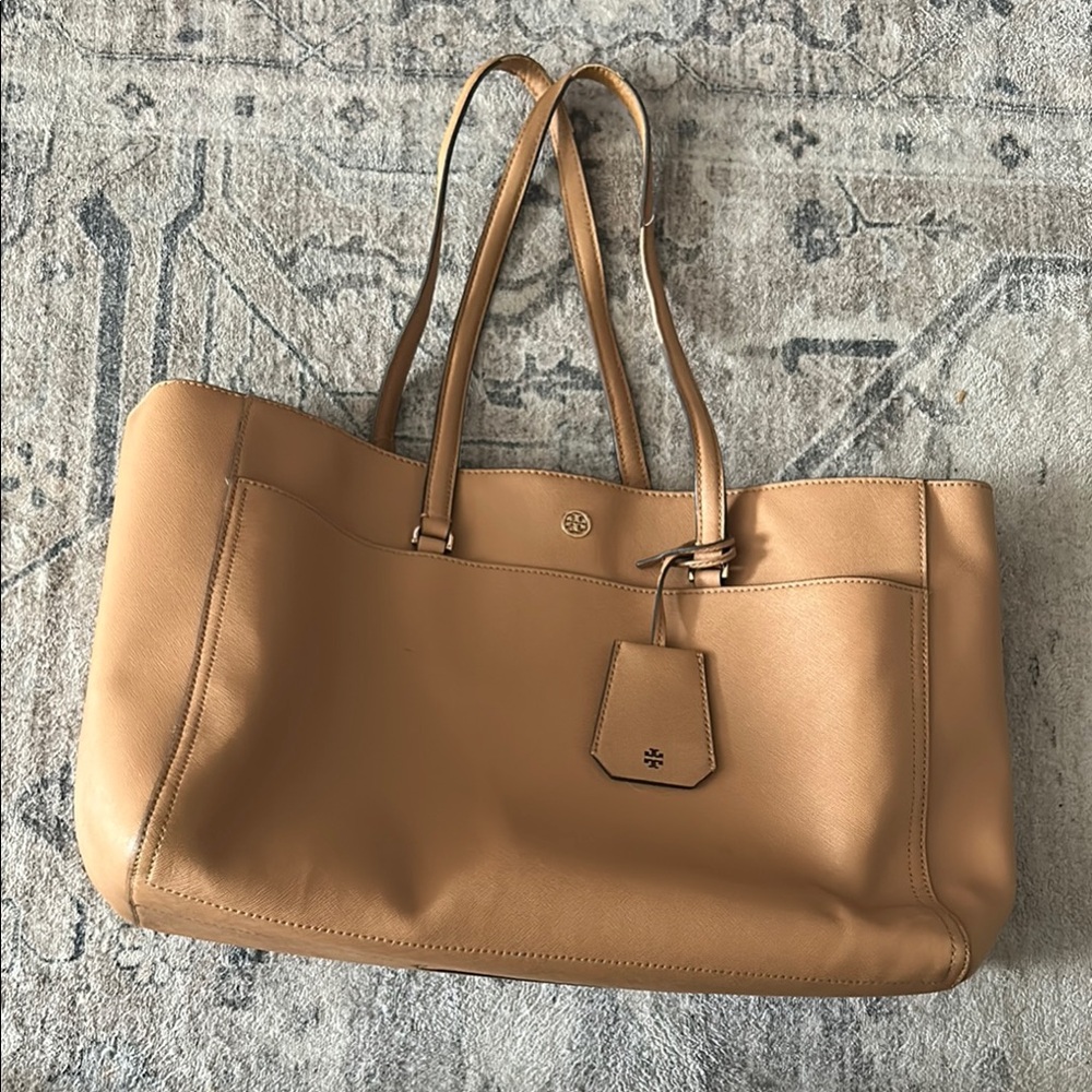 Tory Burch Robinson Tote